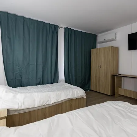 Pensiunea Aries Craiova Exterior photo